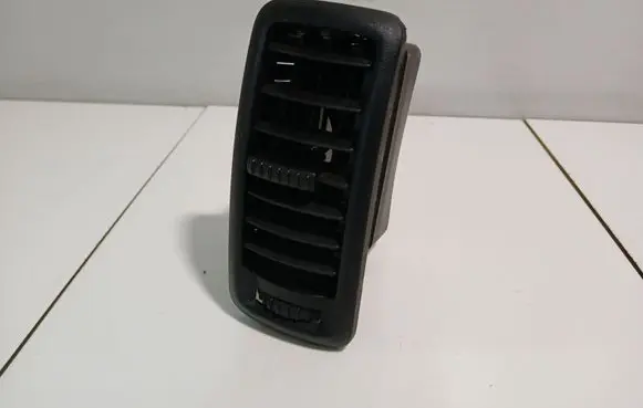 Opel Vivaro Dashboard side air vent grill/cover trim R6136S150