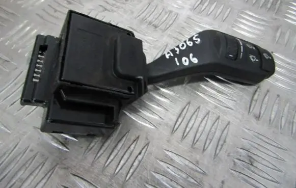 Ford Focus Wiper control stalk 4m5t17a553bd 4m5t-17a553-bd