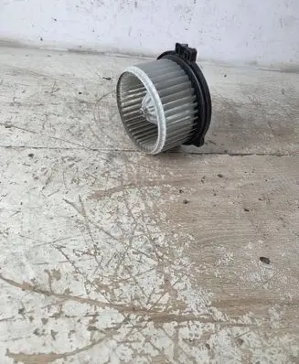 Toyota Corolla E120 E130 Heater fan/blower