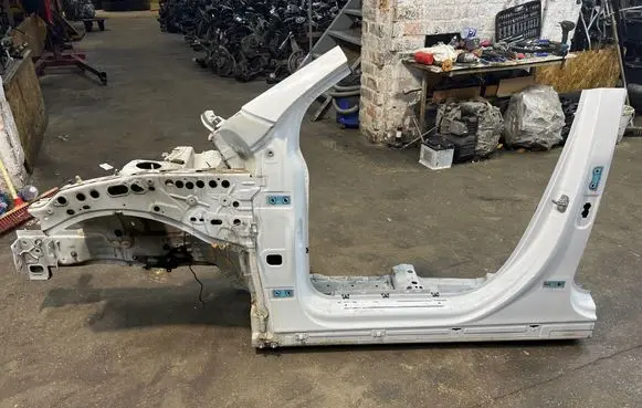 Mercedes-Benz GLA H247 Front quarter panel A1776205101