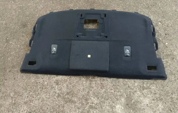 Parcel shelf