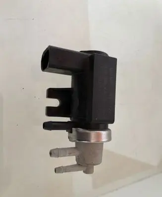 Skoda Superb B6 (3T) Turbo solenoid valve 1J0906627B 72290345 03T079