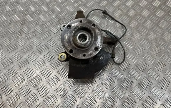 Nissan Micra K14 Front wheel hub 400155FA0H