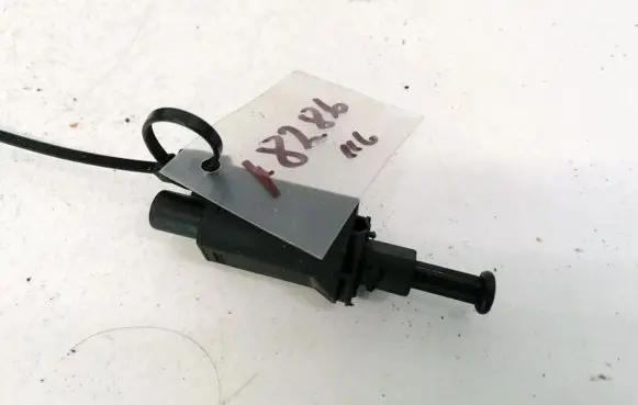 Seat Alhambra (Mk1) Brake pedal sensor switch