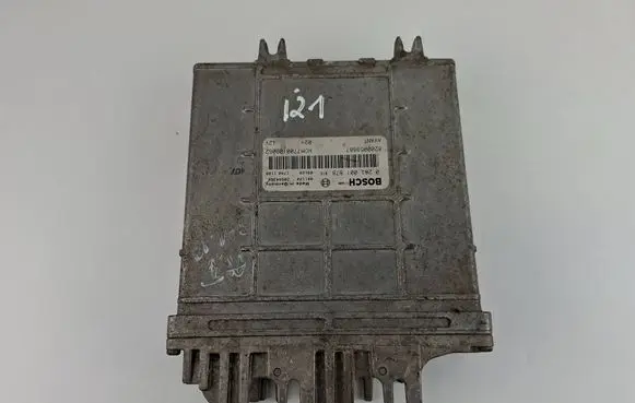 Renault Clio II Engine control unit/module 8200059887 0281001878