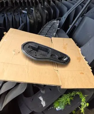 Skoda Superb B8 (3V) Other rear door trim element 3V0839915H