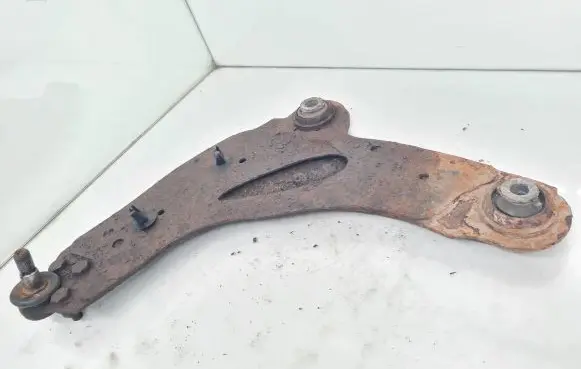 Opel Vivaro Front lower control arm/wishbone