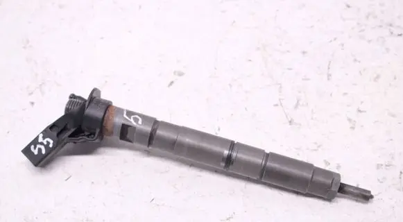 Fuel injector