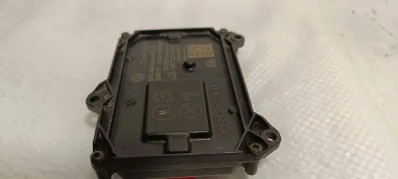 Volkswagen Touran I Headlight ballast module Xenon 1T0941329A 503950440404 0380H06S0007