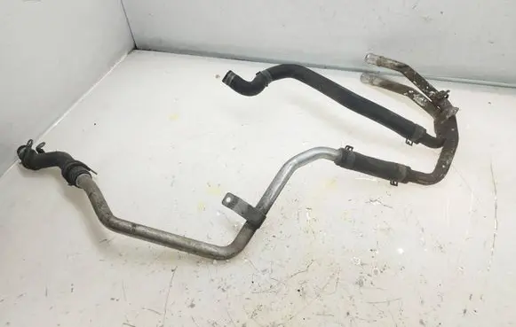 Volkswagen Touareg II Engine coolant pipe/hose 7P0815249 7P0815984 7P0819330