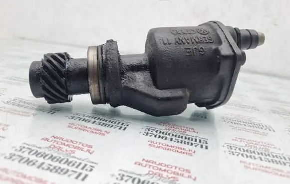 Seat Alhambra (Mk1) Vacuum pump 028207A