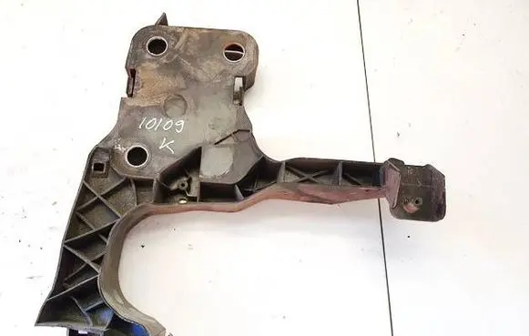 Renault Scenic II - Grand scenic II Headlight/headlamp mounting bracket 8200137495