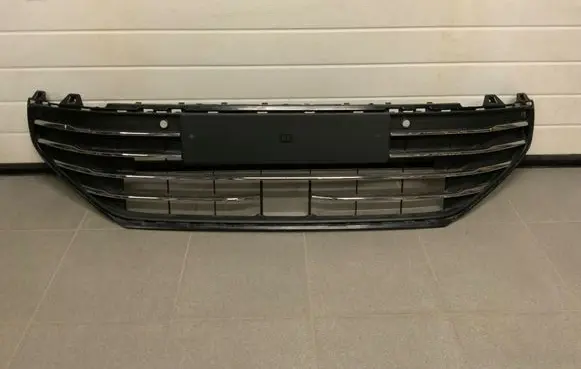 Volkswagen PASSAT B9 Front bumper lower grill 3J0853677K 3J0853677L