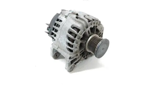 Renault Clio IV Generator/alternator 231007842R 2612719A 2114033895