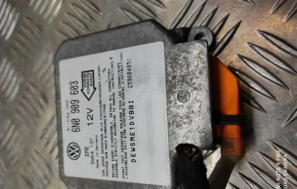 Volkswagen Golf III Airbag control unit/module 6N0909603 5WK4137 25960405