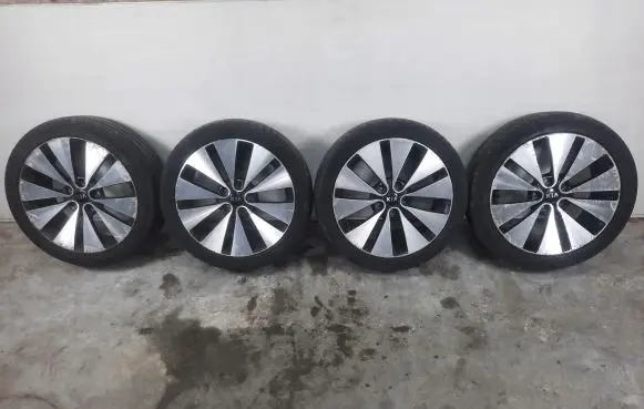 KIA Optima R18 alloy rim 