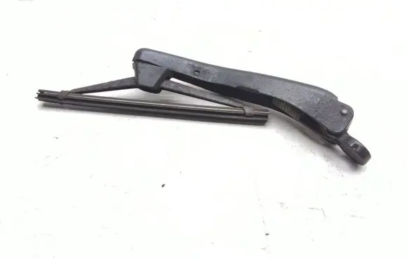 Volvo V70 Headlight wiper blade 