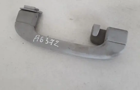 BMW 5 E39 Rear interior roof grab handle 8235578