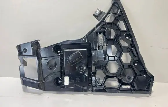 BMW X6 G06 Rear bumper mounting bracket 8085683