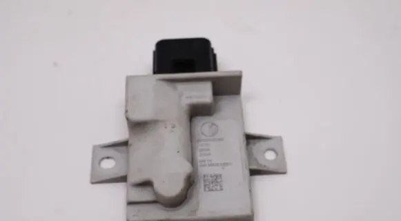 Alfa Romeo Stelvio Fuel pump relay 