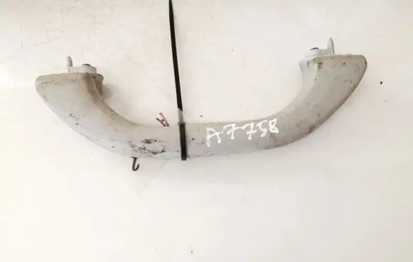 Volkswagen PASSAT B5 Front interior roof grab handle 3b0857607
