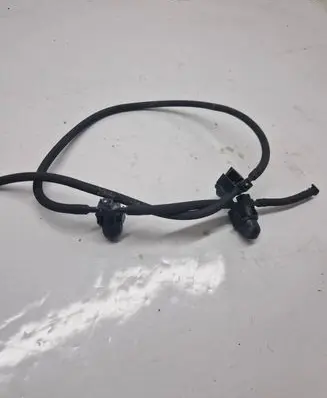 Windshield washer spray nozzle
