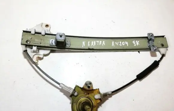 Hyundai Lantra II Sliding door window regulator with motor