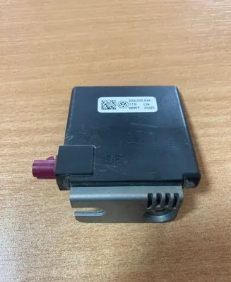 Volkswagen Crafter Aerial antenna amplifier 3G9035534