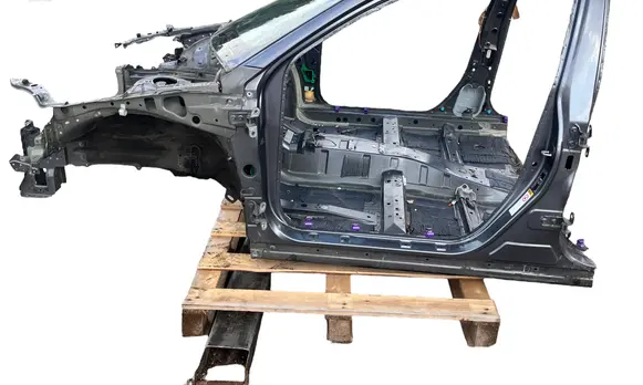 Lexus CT 200H Front quarter panel 