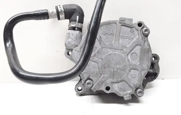 Audi A6 S6 C7 4G Vacuum pump 03L145100