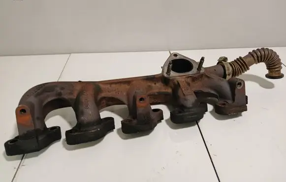 Volvo XC90 Exhaust manifold 30731980
