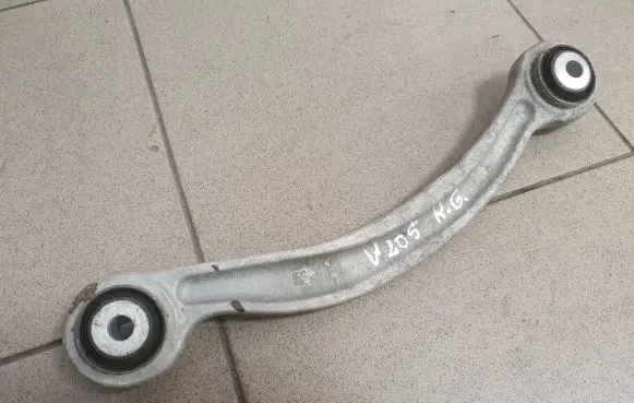 Mercedes-Benz C W205 Rear upper control arm/wishbone 20409FI7