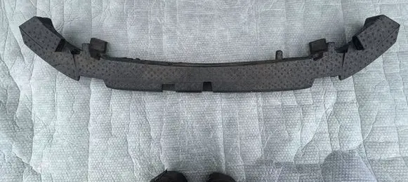 Dacia Duster II Front bumper foam support bar 620903972R