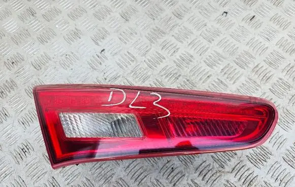 Tailgate rear/tail lights