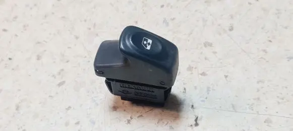 Renault Scenic I Electric window control switch 838100G