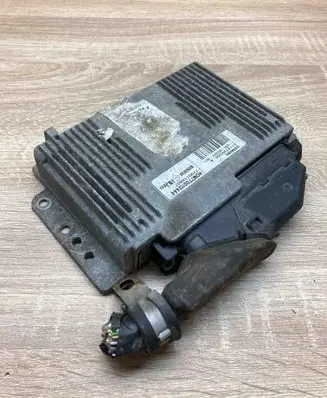 Renault Scenic I Engine control unit/module ECU HOM7700112444 S113725208A