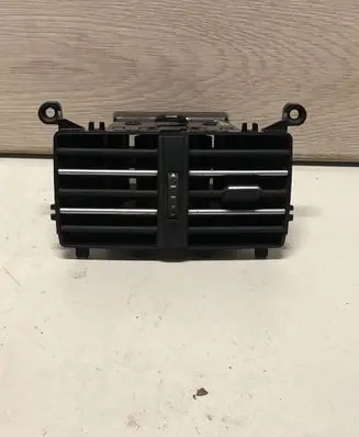 Volkswagen PASSAT B8 ACC Distronic radar sensor grill/trim 1508201614
