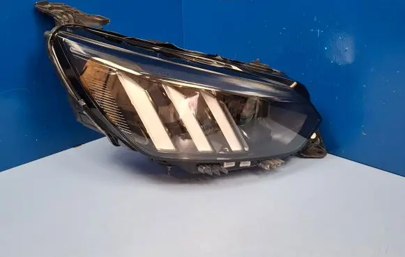 Peugeot 208 Headlight/headlamp 9841641980 L615795