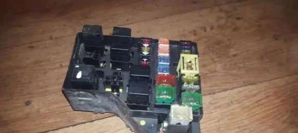 Volvo S40, V40 Fuse box set