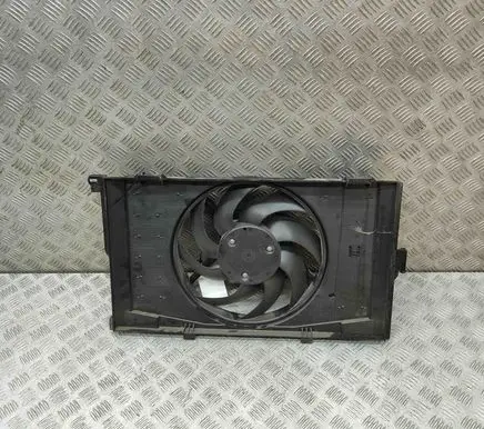 BMW i3 Radiator cooling fan shroud 8641948 8642143