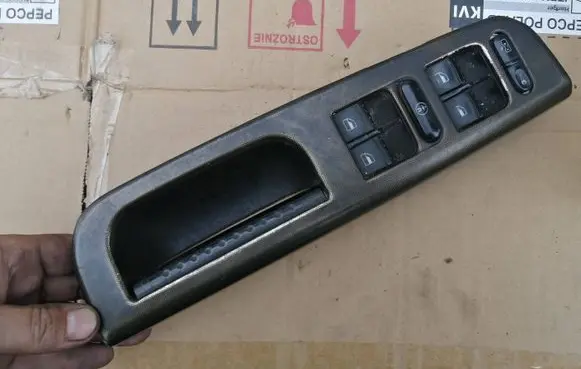 Volkswagen PASSAT B5.5 Electric window control switch 1J4959857B F005S00072 288291231