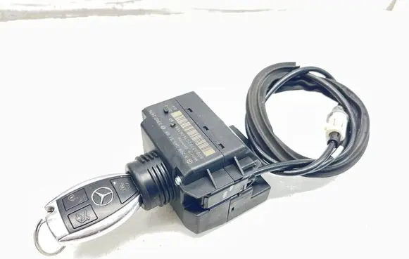 Mercedes-Benz C W203 Ignition lock A2095453108