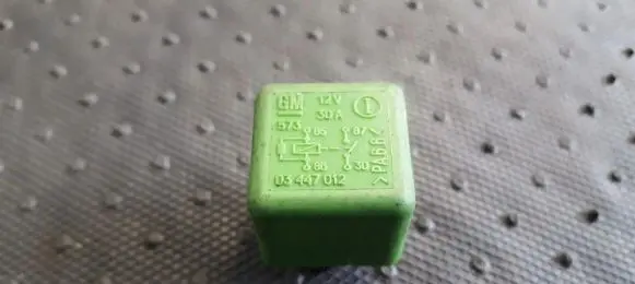 Opel Zafira A Other relay 03447012 GM12V30A573