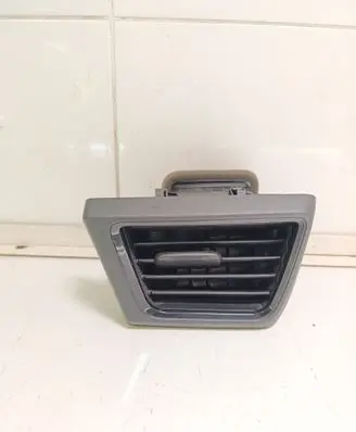 Nissan Leaf II (ZE1) Dashboard side air vent grill/cover trim 687615SA0B