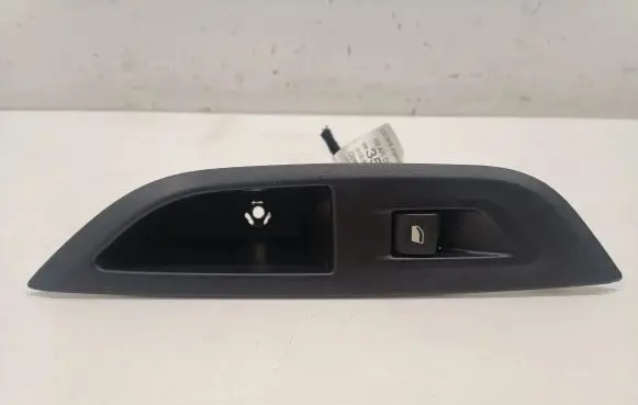 Peugeot 2008 II Electric window control switch 98044803ZD