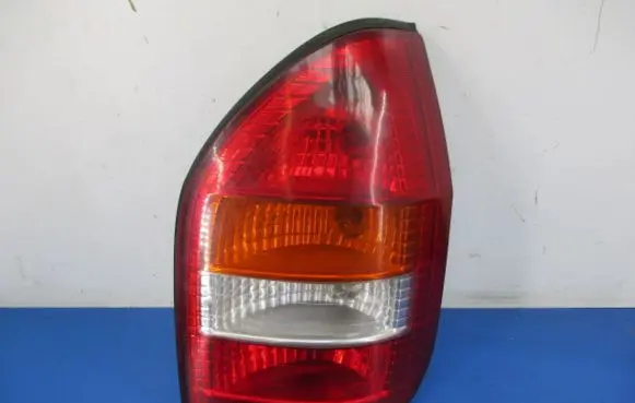 Opel Zafira A Rear/tail lights