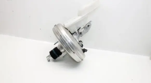 Mercedes-Benz B W246 W242 Brake booster A2424300230