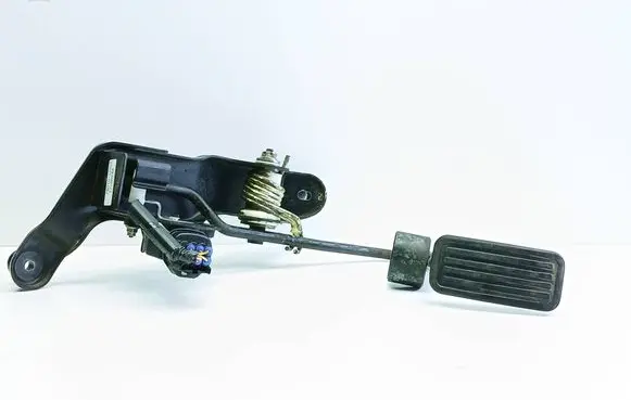 Toyota RAV 4 (XA20) Accelerator throttle pedal 7801042020 22200288