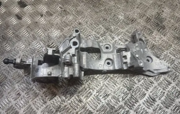 Audi A6 S6 C8 4K Generator/alternator bracket 05L903143
