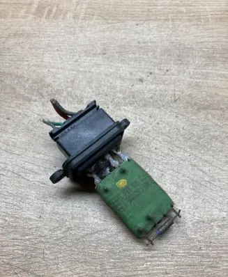 Fiat Punto (188) Coolant fan relay B837